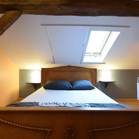 Charming And Classic Farmhouse In Roy, A Drive Away From Luxembourg Prázdninový dům
